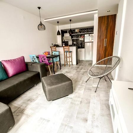 Chill Out Apartment Нови-Сад Экстерьер фото